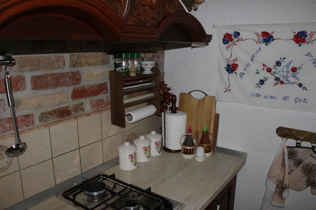 Holiday Home Zavala เคล็ค ภายนอก รูปภาพ