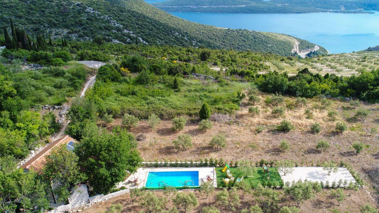 Holiday Home Zavala เคล็ค ภายนอก รูปภาพ
