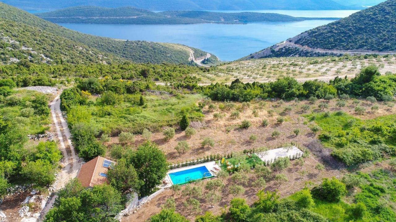 Holiday Home Zavala เคล็ค ภายนอก รูปภาพ